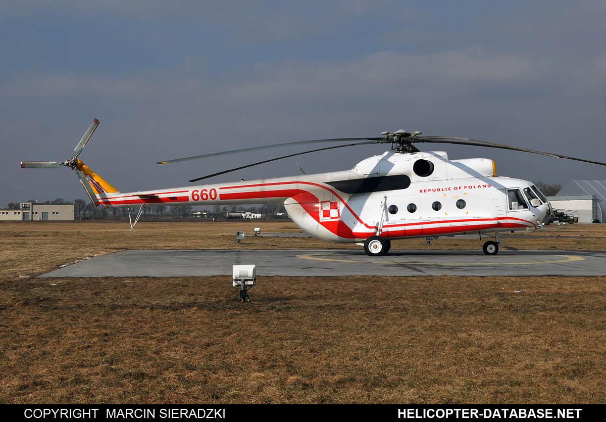 Mi-8T   660