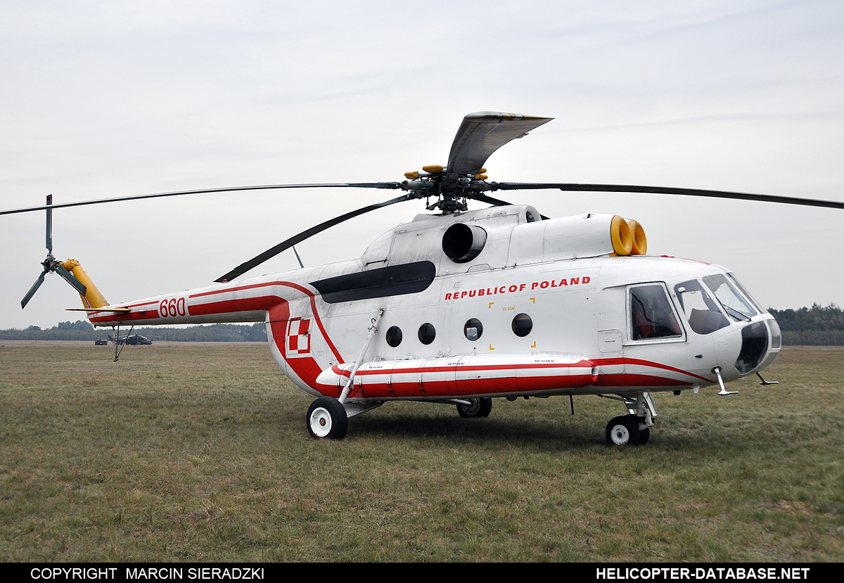 Mi-8T   660