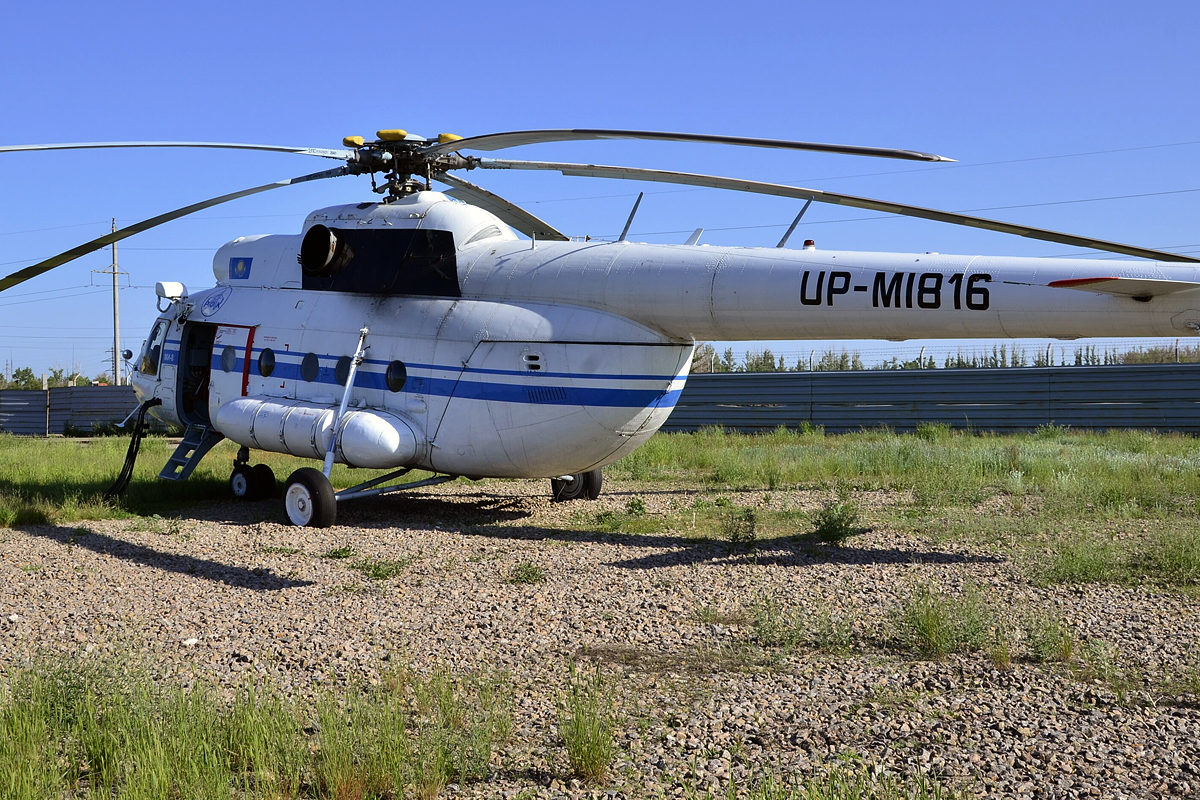 Mi-8T   UP-MI816