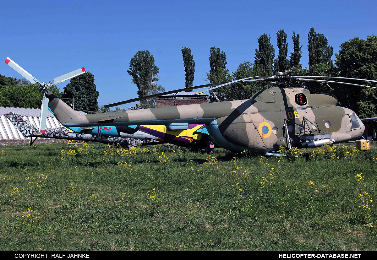 Mi-8T   06 yellow