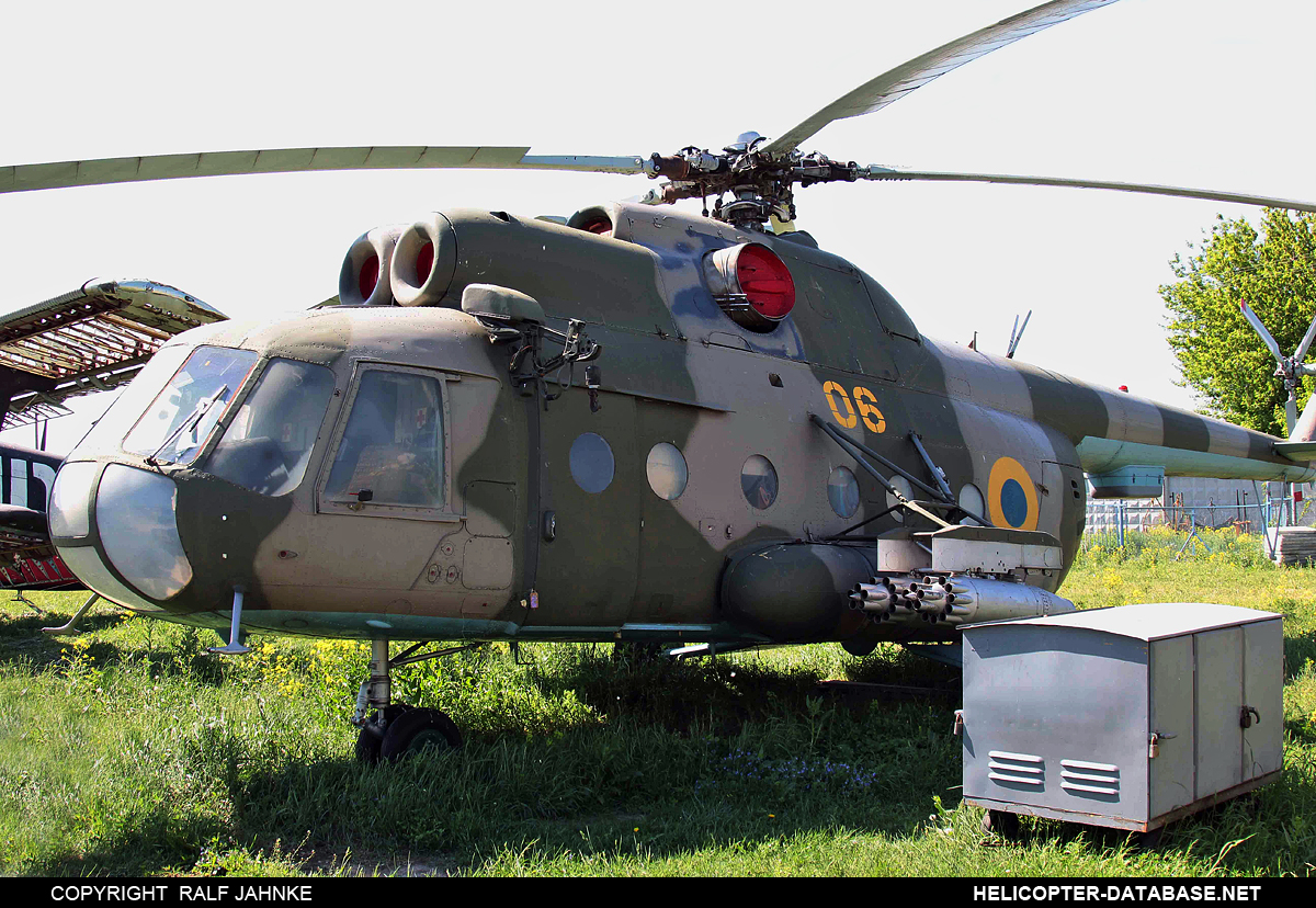 Mi-8T   06 yellow