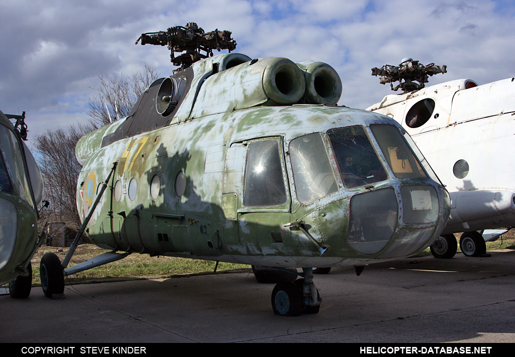 Mi-8T   47 yellow