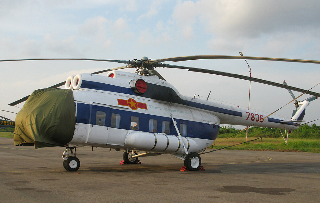 Mi-8PS   7836