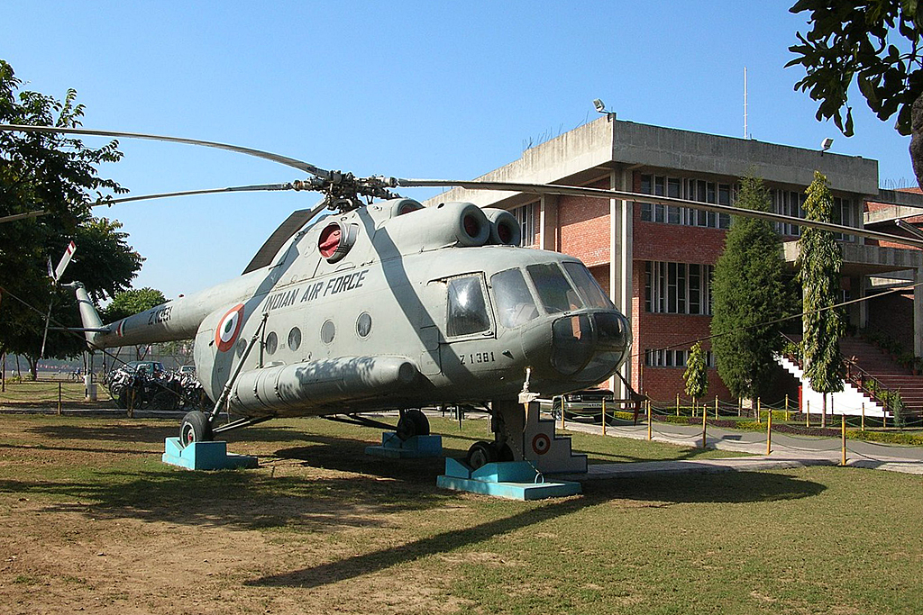 Mi-8T   Z1381