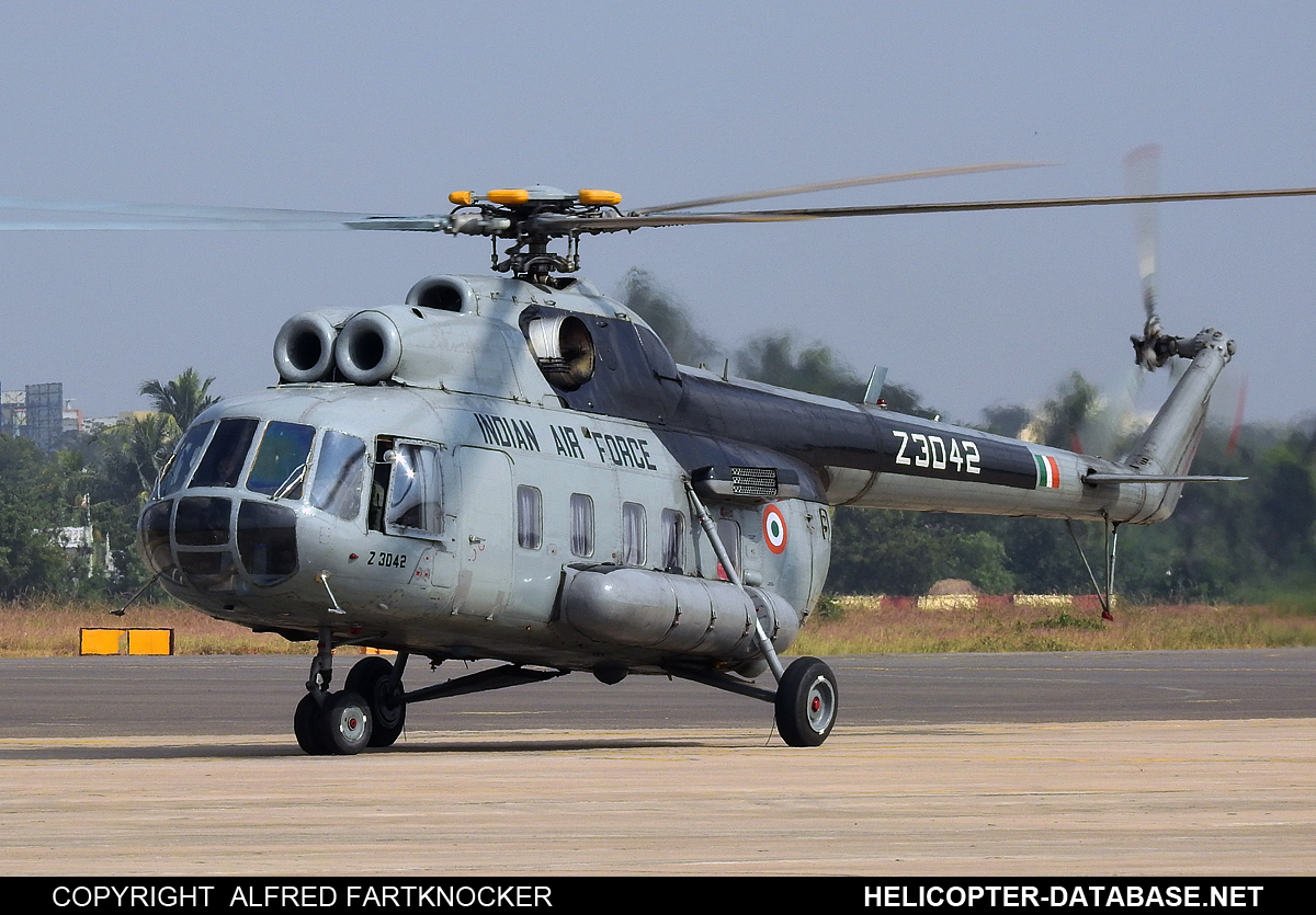 Mi-8PS   Z3042