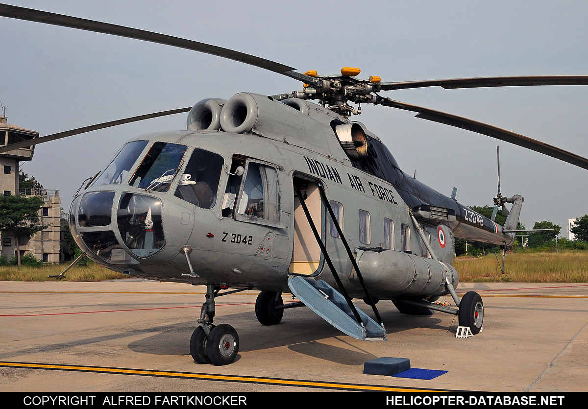 Mi-8PS   Z3042