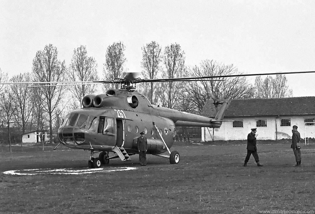 Mi-8T   12261